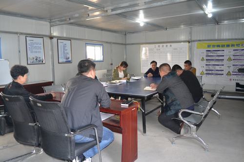 “雙節(jié)”前夕，“三送”到基層