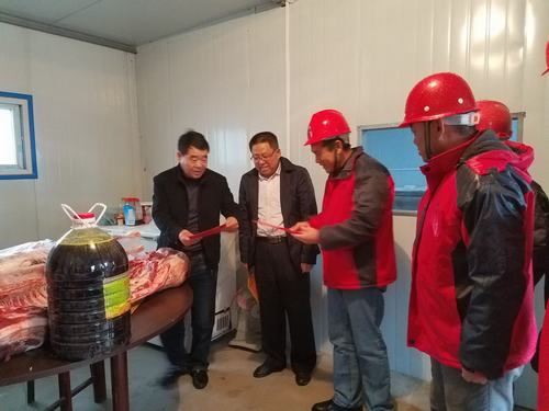 深情問(wèn)候到一線