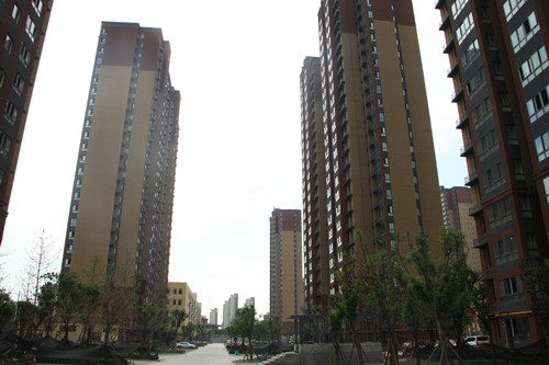 天工公司土建十一項目部承建的曲江羊頭鎮(zhèn)村安置小區(qū)1標段工程通過防雷接地、人防兩項專項驗收