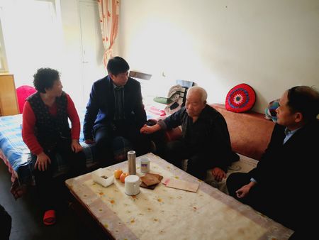 心系困難職工，情系企業(yè)發(fā)展