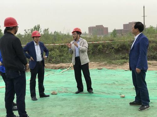 王明智蒞臨戶縣紫溝河防洪項(xiàng)目現(xiàn)場檢查指導(dǎo)工作