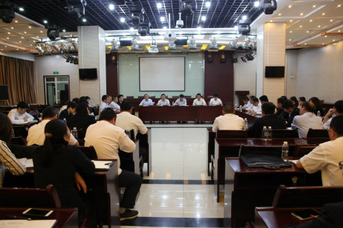 公司召開(kāi)新聞?shì)浨楣ぷ髯剷?huì)