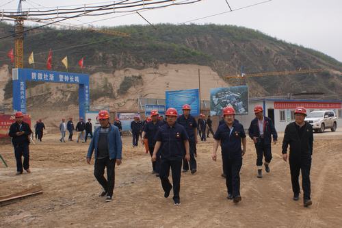 延能集團(tuán)黨委書(shū)記、董事長(zhǎng)劉浩興一行蒞臨視察陜煤建設(shè)集團(tuán)礦建二公司車(chē)村項(xiàng)目部