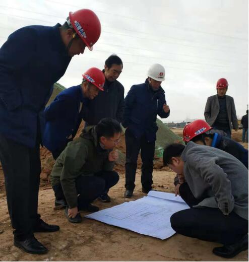 銅川市公路局副局長師延強(qiáng)深入川耀項(xiàng)目現(xiàn)場(chǎng)檢查工作