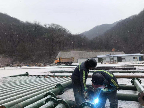 陜西煤建設(shè)機(jī)電安裝公司：跨年，我們在井下