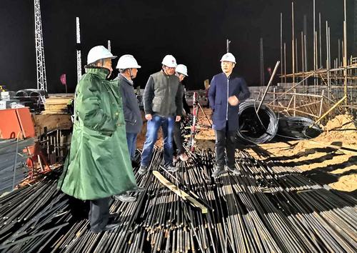 陜煤建設(shè)銅煤公司：全員上陣點(diǎn)亮建設(shè)者的“不夜城”