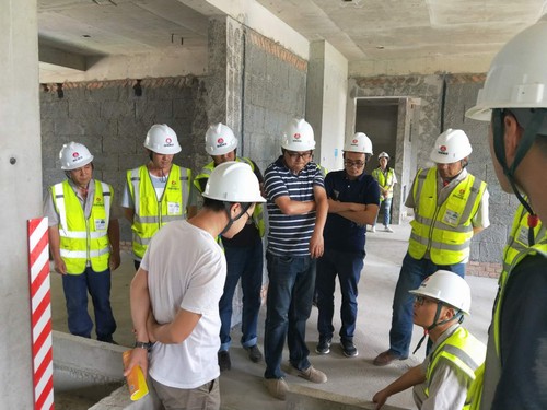 碧桂園陜西區(qū)域公司蒞臨陜煤建設(shè)銅煤公司承建的西安藍山水岸項目考察指導