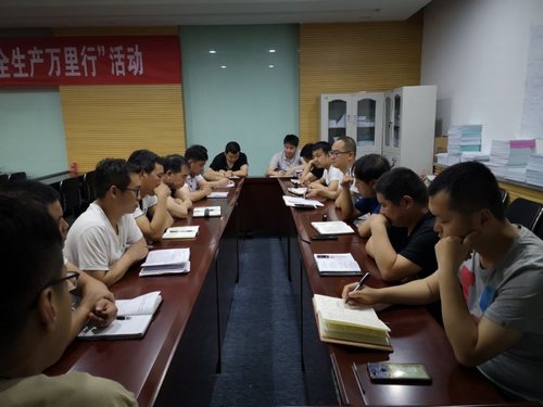 陜煤建設(shè)掘進(jìn)公司：勇奪紅柳林礦“涉?！卑踩位顒?dòng)桂冠