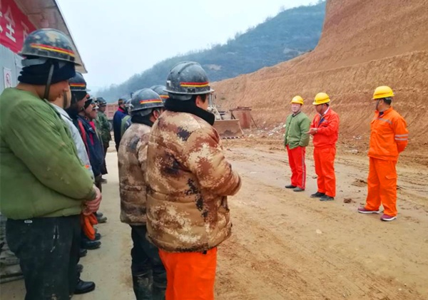 陜煤建設礦建三公司崔木項目部：精準發(fā)力 打好冬季安全生產攻堅戰(zhàn)