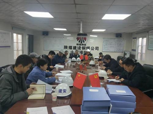 陜煤建設(shè)銅煤公司第十五項(xiàng)目部承建的藍(lán)山水岸（南區(qū)）10#、14#樓順利通過(guò)基礎(chǔ)驗(yàn)收