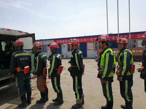 陜煤建設(shè)機電安裝公司小保當(dāng)項目部大干如火如荼