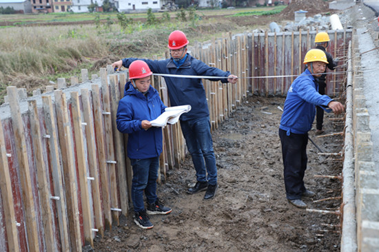 陜煤建設漢中分公司金華路下沉式綠地高質(zhì)量推進