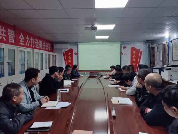 陜煤建設(shè)礦建二公司冶坪項(xiàng)目部：做好“人”字文章確保百日安全