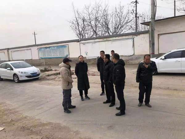 秦漢管委會房建公司總經(jīng)理狄濤深入陜煤建設天工公司承建秦漢渭陽佳苑項目調(diào)研指導工作