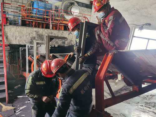 陜煤建設機電安裝公司牛年春節(jié)施工忙