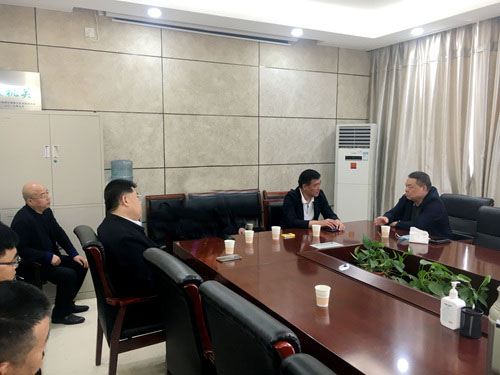 寧興剛、王寧在渭南梅園新村項(xiàng)目調(diào)研