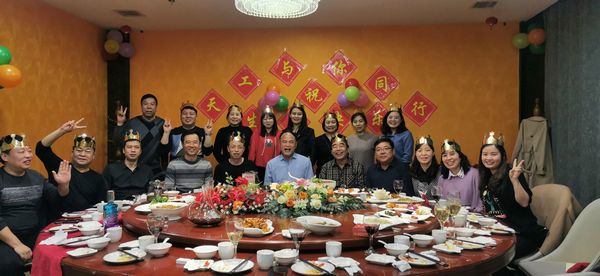  陜煤建設(shè)天工公司集體生日會，情暖職工心