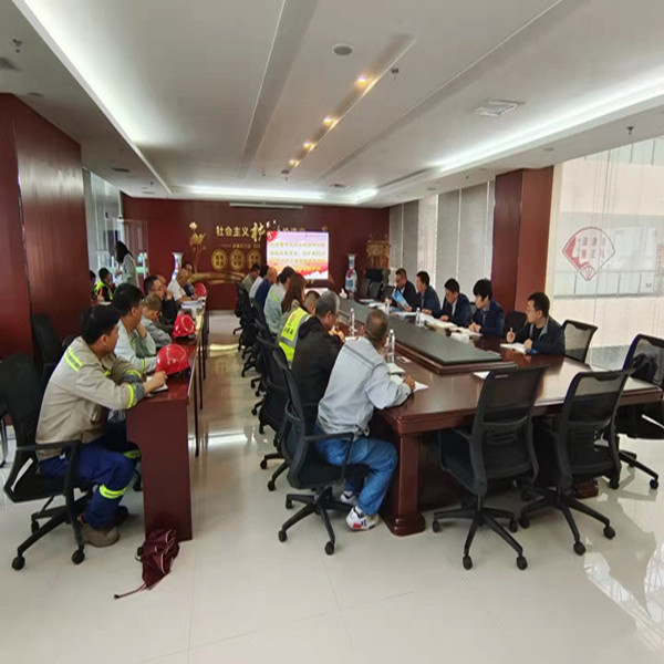 陜煤建設(shè)咸陽分公司承建的富平改擴(kuò)建60萬噸/年水泥立磨粉磨系統(tǒng)項(xiàng)目試生產(chǎn)、質(zhì)量驗(yàn)收順利通過驗(yàn)收