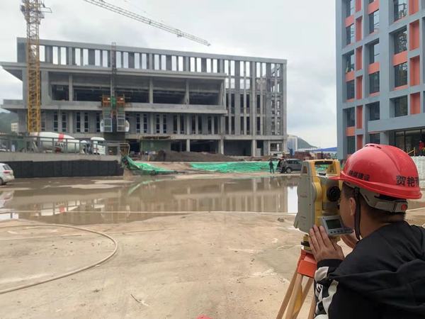 “國慶節(jié)”，他們在施工一線這樣過