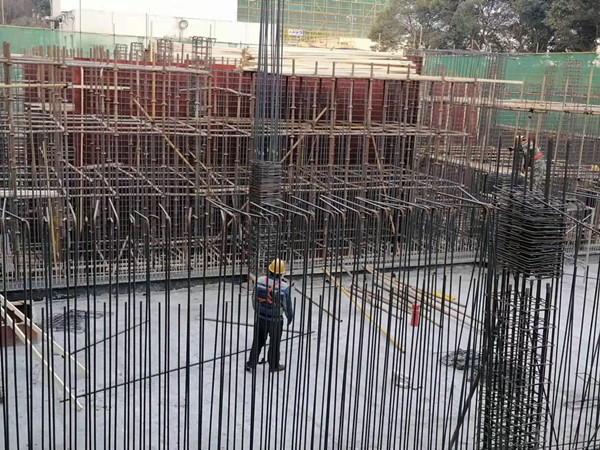 陜煤建設(shè)機電安裝公司渭化項目部戰(zhàn)“疫”?！爱a(chǎn)”在行動