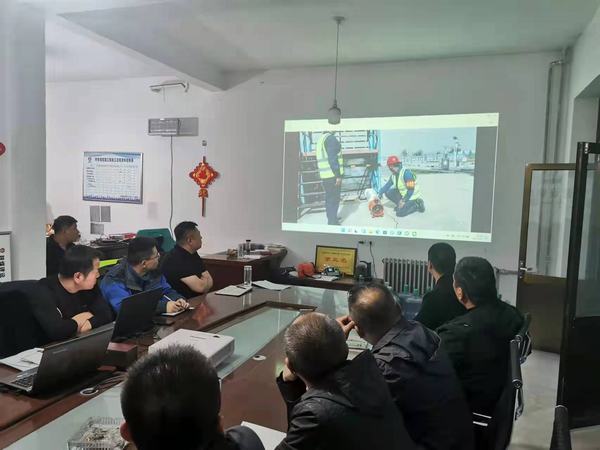 陜煤建設(shè)銅煤公司第二十一項(xiàng)目部多種形式開展安全教育活動(dòng)，筑牢安全防線