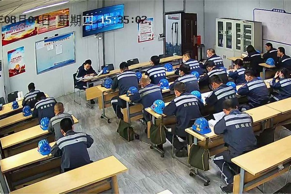 陜煤建設(shè)洗選煤運(yùn)營公司：下好班前“先手棋” 系牢安全生產(chǎn)第一?！翱圩印?></div>
                                <div   id=
