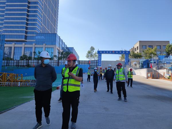 鄂爾多斯市匯隆置業(yè)有限公司到泰寶酒店式公寓現場考察交流