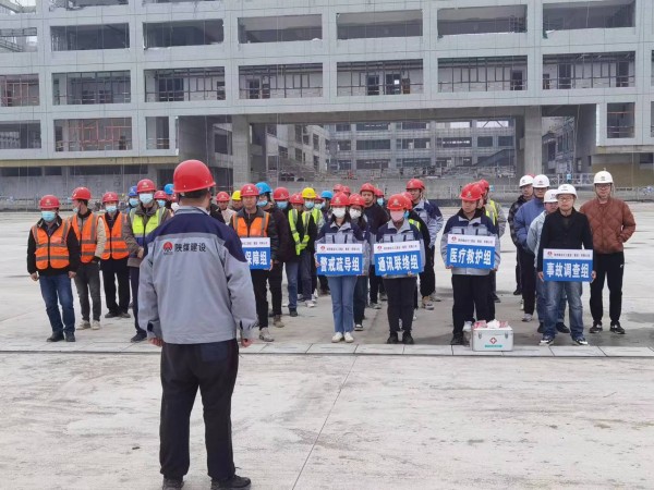陜煤建設(shè)咸陽分公司各項(xiàng)目部抓消防安全，保高質(zhì)量發(fā)展