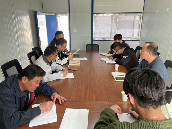 陜煤建設(shè)天工公司新疆第一項(xiàng)目部：靶心向內(nèi)挖潛力，開(kāi)足馬力搞建設(shè)