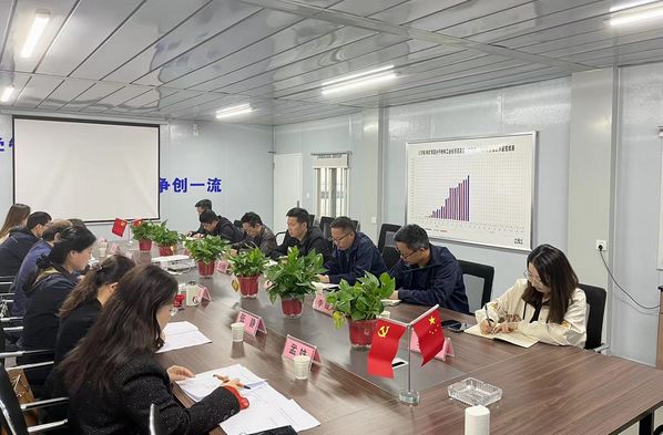 陜煤集團(tuán)專家組對陜煤建設(shè)天工公司承建的渭南陜煤啟辰項目二期工程進(jìn)行檔案預(yù)驗收