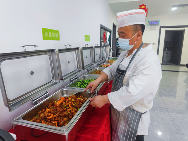 陜煤建設(shè)礦建三公司：走進(jìn)職工食堂，品嘗?！笆睢泵朗?></div>
                                <div   id=
