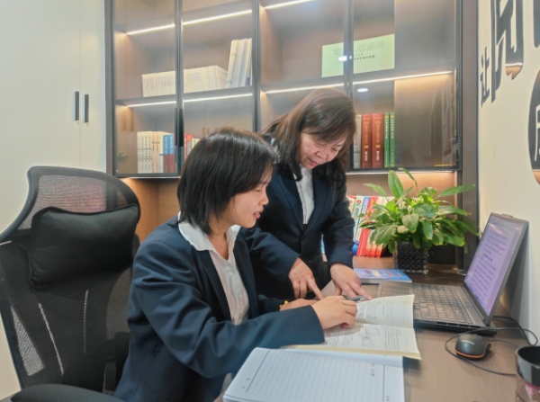 陜煤建設(shè)礦建三公司：“寶藏”讀書角，解鎖閱讀學(xué)習(xí)“新姿勢”