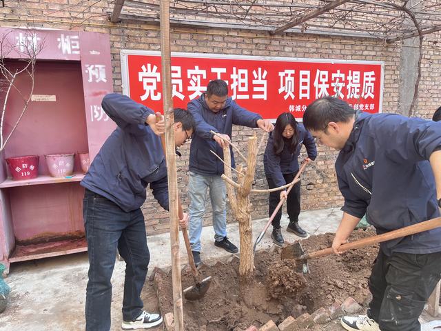陜煤建設(shè)韓城分公司土建四項(xiàng)目部：植此青綠 不負(fù)春光