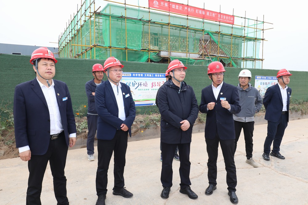 陜西彬長礦業(yè)集團有限公司副總經(jīng)理郭林生一行深入陜煤建設(shè)天工公司基層項目檢查指導(dǎo)工作