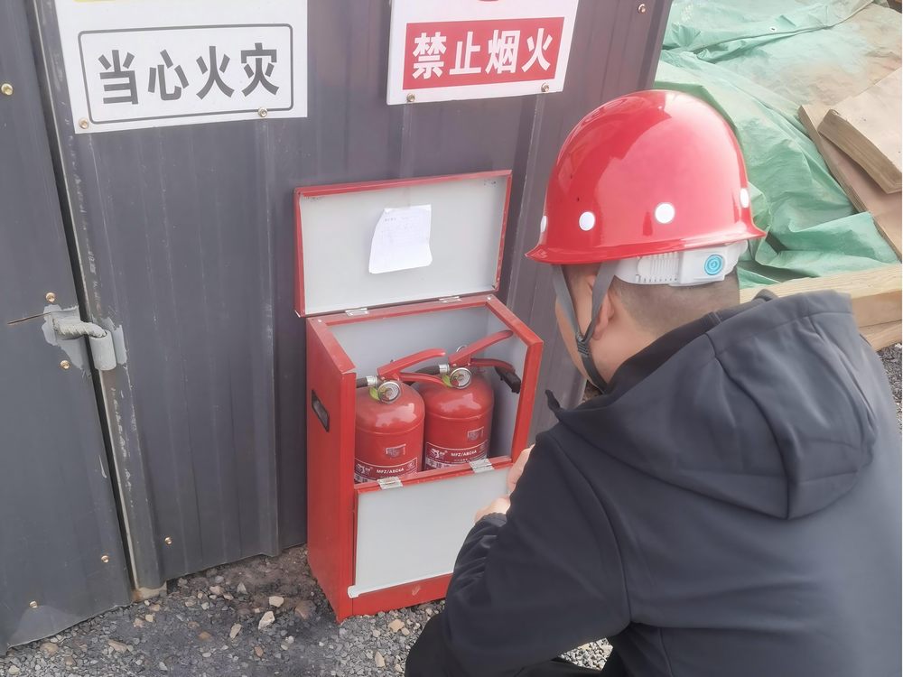 陜煤建設機電安裝公司：緊握安全生產(chǎn)之舵，揚帆穩(wěn)健航程