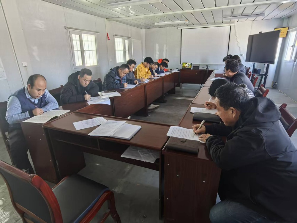 陜煤建設(shè)天工公司新疆第一項(xiàng)目部：“課”不容緩，筑牢復(fù)工安全防線
