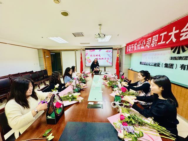陜煤建設(shè)市場(chǎng)開發(fā)分公司：這張心愿卡片，請(qǐng)你收下
