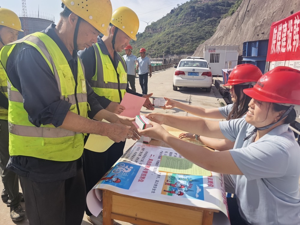 柔肩擔重任 匠心筑安瀾