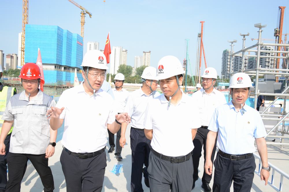 陜煤集團副總經(jīng)理宋召軍深入天工公司項目一線檢查指導