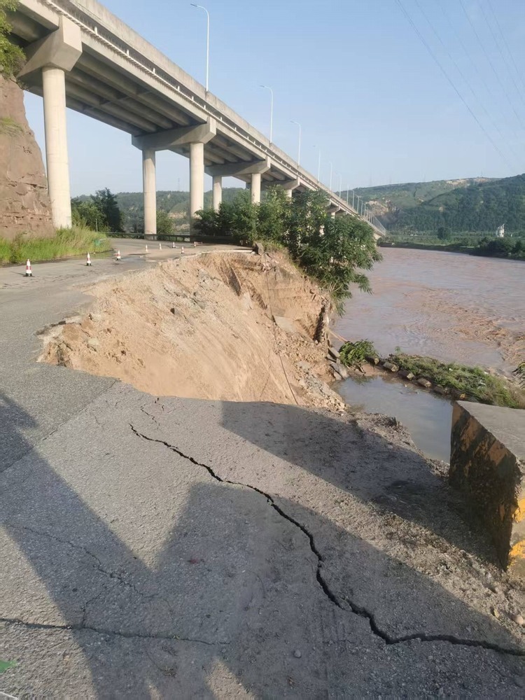 陜煤建設設計研究院：陜西彬長小莊礦進礦道路搶險修復工程圓滿通過驗收