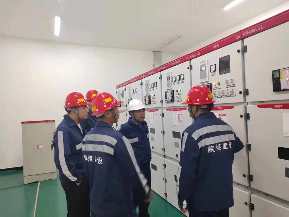 陜煤建設洗選煤運營公司第一項目部：戰(zhàn)高溫保進度，掀起大干熱潮