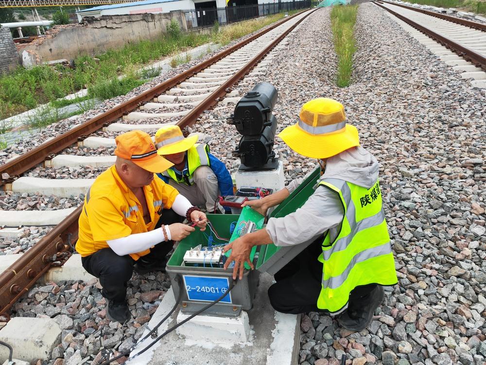 “路”途坦蕩！陜煤建設路橋分公司黃陵項目部“組合拳”齊發(fā)力