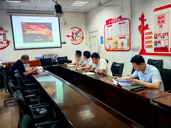 陜煤建設(shè)洗選煤運營公司檸條塔運營項目部黨支部開展： “清風(fēng)沐初心，廉潔促發(fā)展”主題黨日活動