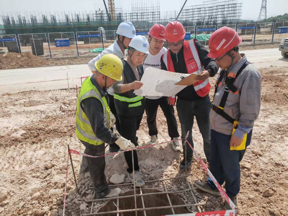 陜煤建設(shè)天工公司：“黨建＋”匯聚磅礴力量，驅(qū)動(dòng)高質(zhì)量發(fā)展新引擎