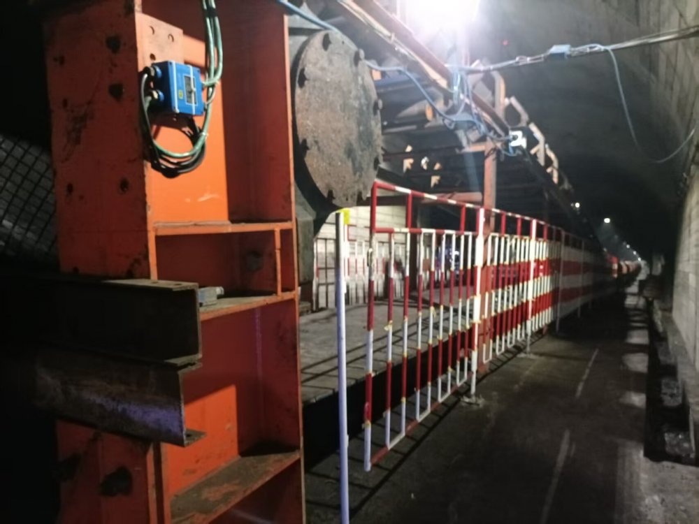 秋實(shí)映礦建！陜煤建設(shè)韓城分公司安裝第四項目部 施工的大佛寺礦4煤西部膠帶大巷二部帶式輸送機(jī)延伸設(shè)備安裝工程圓滿通過竣工預(yù)驗(yàn)收