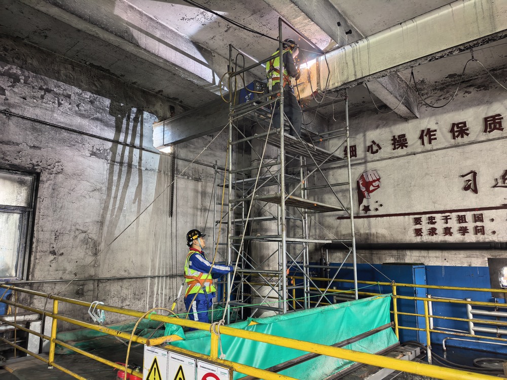 陜煤建設洗選煤運營公司第二項目部：攻堅落煤塔除鐵器安裝，以精細施工護航煤礦安全運營