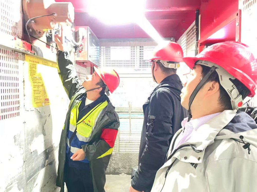 陜煤建設(shè)韓城分公司土建二項目部：安全不下線，青春在一線