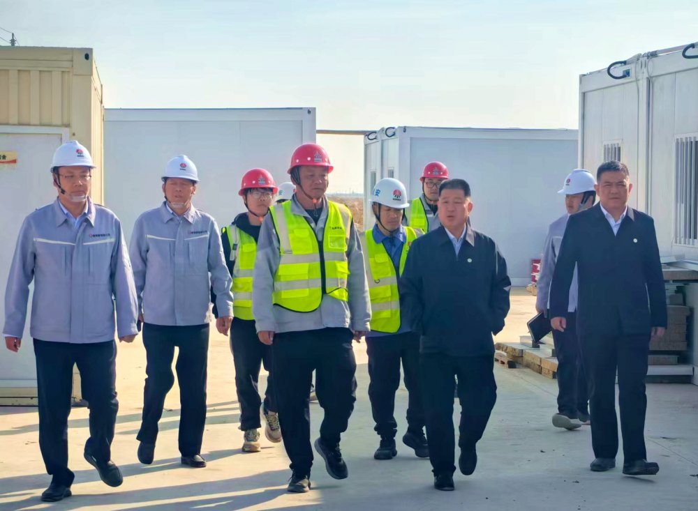 陜煤集團(tuán)新疆公司董事長王寧一行深入天工公司基層項目檢查指導(dǎo)