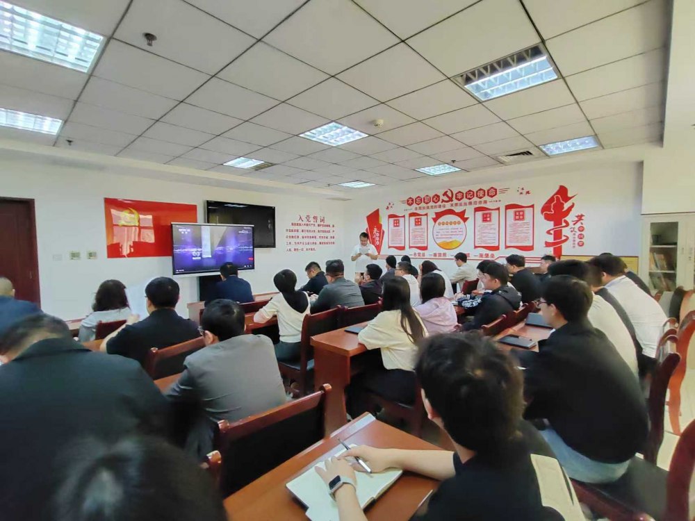 陜煤建設(shè)煤礦運營服務(wù)分公司：深學賀信精神 凝聚青春力量