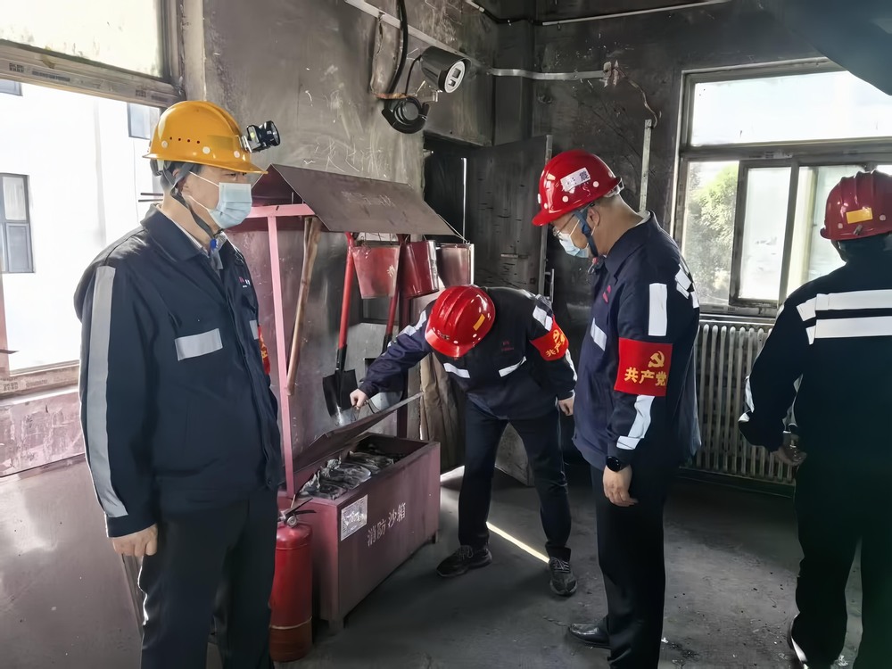 陜煤建設洗選煤運營公司：多維發(fā)力守安全 內(nèi)外聯(lián)動護發(fā)展